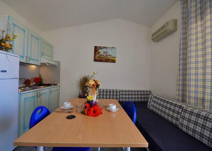 Le Onde Apartmanhotel Badesi